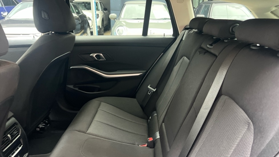 Used BMW 3 Series 2025 for sale - 76466468: Photo 12