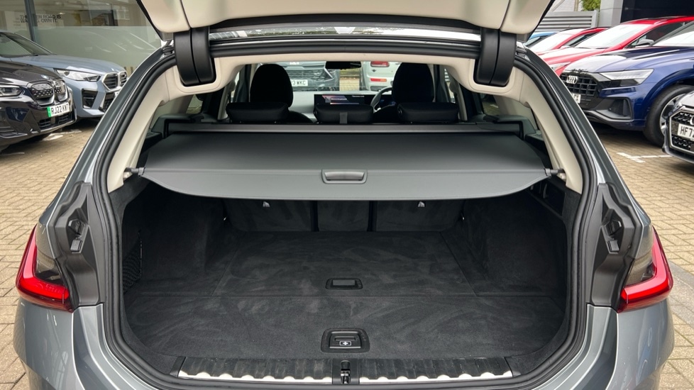 Used BMW 3 Series 2025 for sale - 76466468: Photo 13