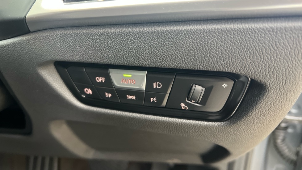 Used BMW 3 Series 2025 for sale - 76466468: Photo 32