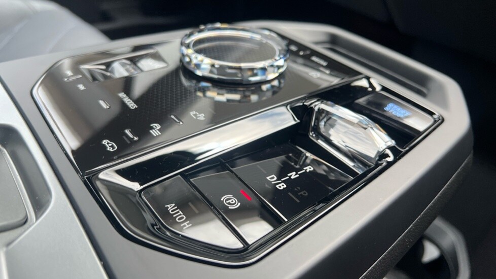 Used BMW iX 2025 for sale - 75984667: Photo 19