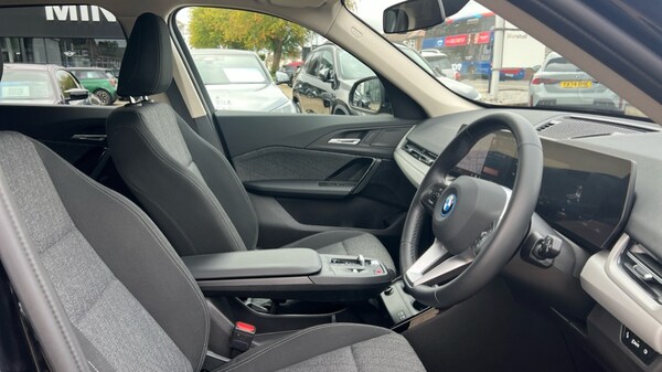 Used BMW iX1 2025 for sale - 76015162: Photo 11
