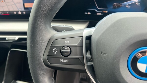 Used BMW iX1 2025 for sale - 76015162: Photo 17