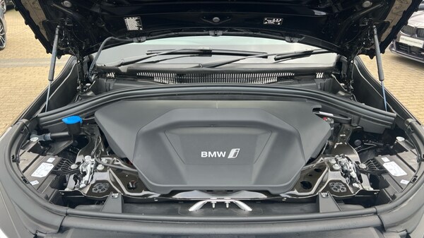 Used BMW iX1 2025 for sale - 76015162: Photo 21