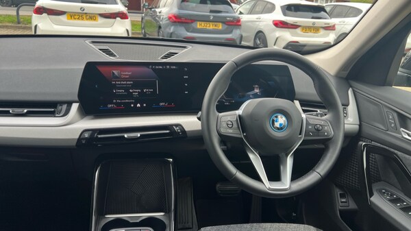 Used BMW iX1 2025 for sale - 76015162: Photo 5