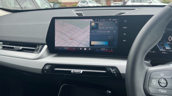 Used BMW iX1 2025 for sale - 76015162: Photo 8