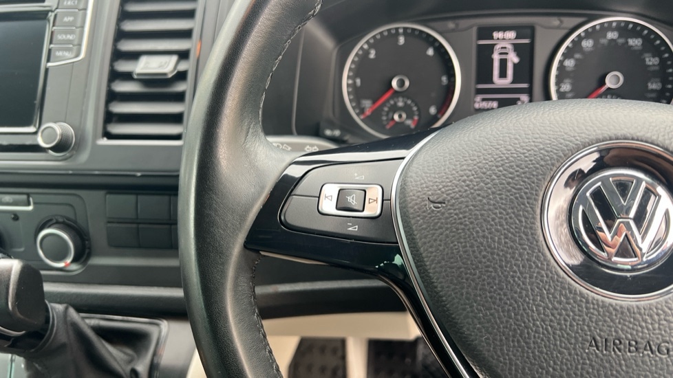 Used Volkswagen California 2018 for sale - 76635587: Photo 25