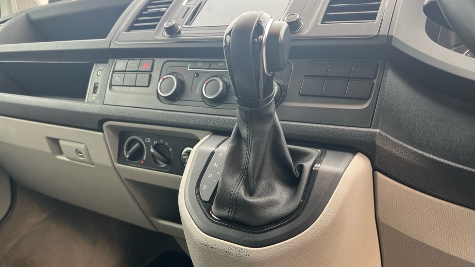 Used Volkswagen California 2018 for sale - 76635587: Photo 27