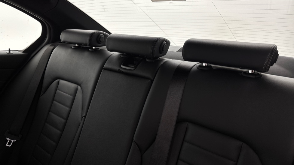 Used BMW 3 Series 2022 for sale - 76372930: Photo 9