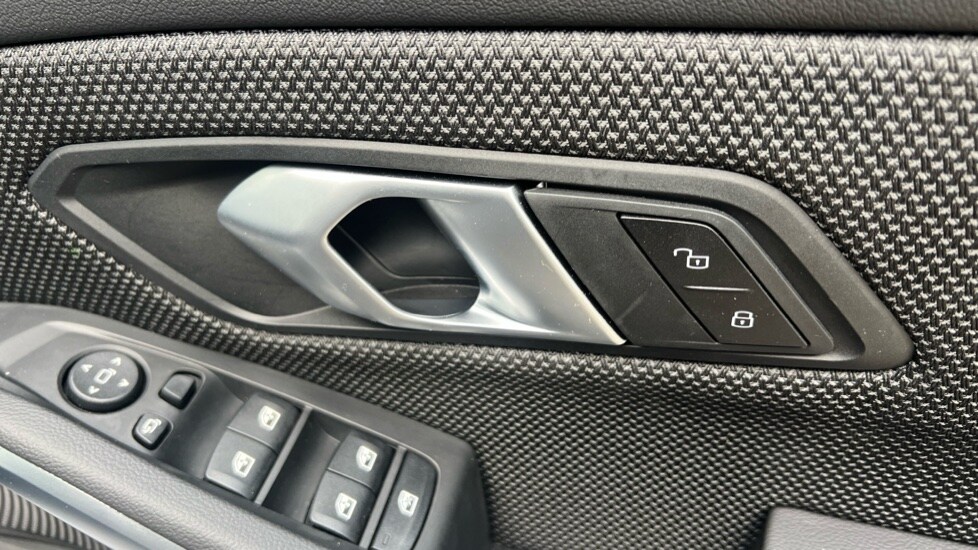 Used BMW 3 Series 2025 for sale - 76244440: Photo 29