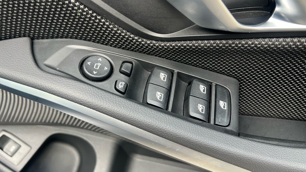 Used BMW 3 Series 2025 for sale - 76244440: Photo 30