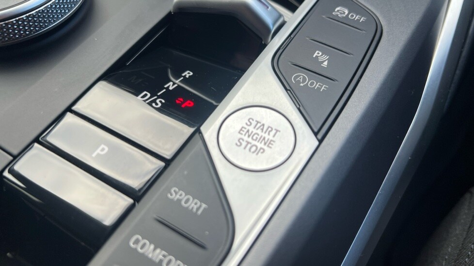 Used BMW 3 Series 2025 for sale - 76244440: Photo 32