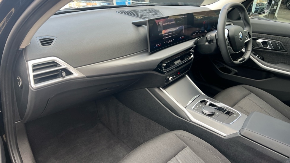 Used BMW 3 Series 2025 for sale - 76244440: Photo 7