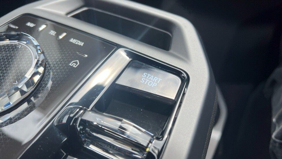 Used BMW iX 2025 for sale - 76609675: Photo 39