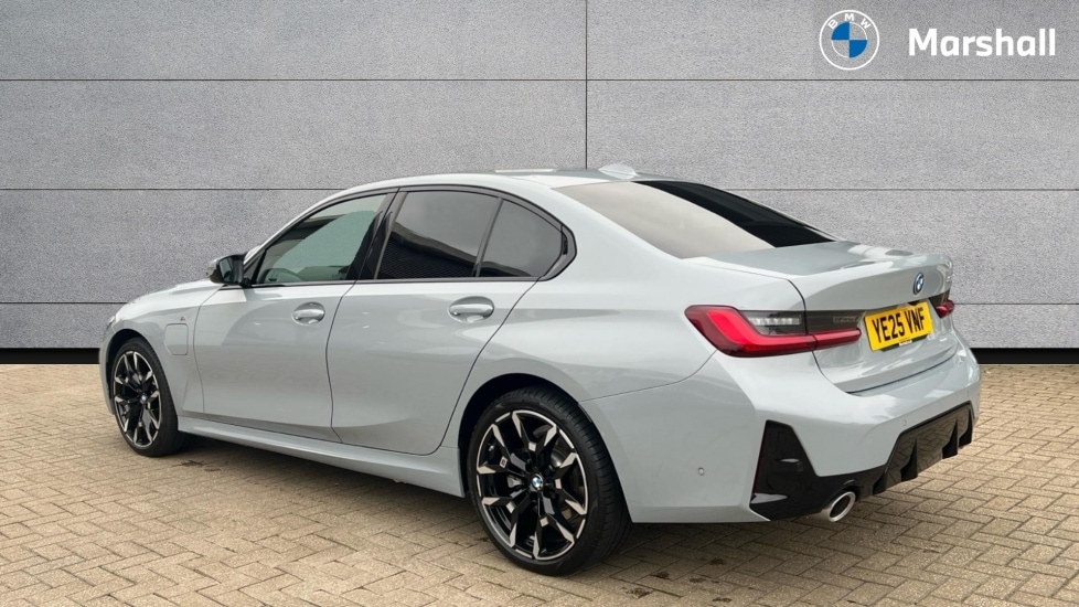 Used BMW 3 Series 2025 for sale - 76244546: Photo 2