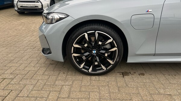 Used BMW 3 Series 2025 for sale - 76244546: Photo 25