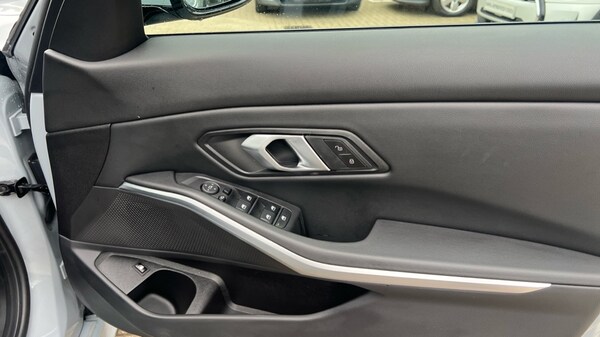 Used BMW 3 Series 2025 for sale - 76244546: Photo 30