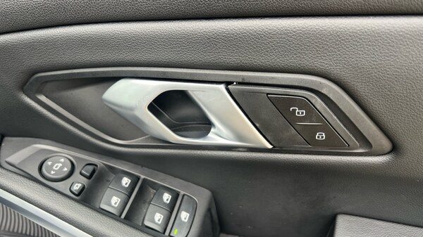 Used BMW 3 Series 2025 for sale - 76244546: Photo 32