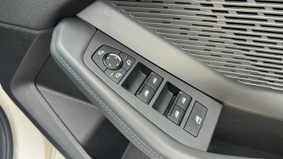 Used BMW 2 Series 2025 for sale - 77031330: Photo 29