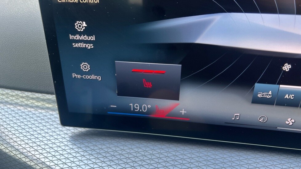 Used BMW 3 Series 2025 for sale - 76302447: Photo 45