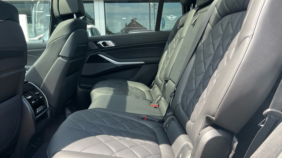 Used BMW X7 2023 for sale - 76745295: Photo 12