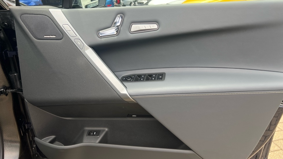Used BMW iX 2025 for sale - 76652388: Photo 30