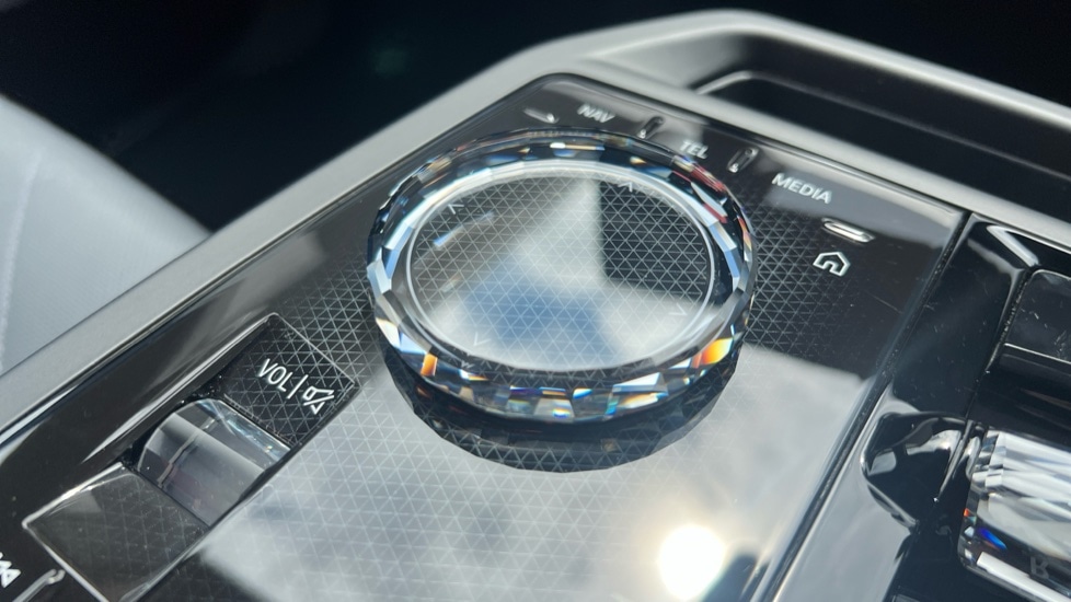 Used BMW iX 2025 for sale - 76652388: Photo 40