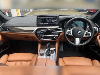 Used BMW 5 Series 2021 for sale - 76466210: Photo