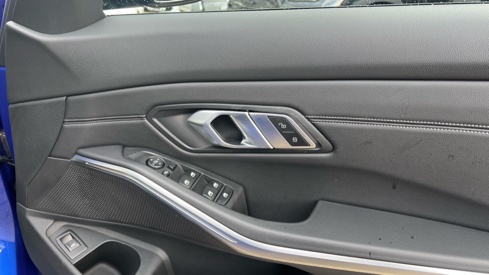 Used BMW 3 Series 2021 for sale - 76983989: Photo 28