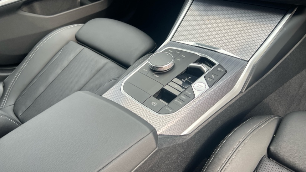 Used BMW 3 Series 2025 for sale - 76079170: Photo 10