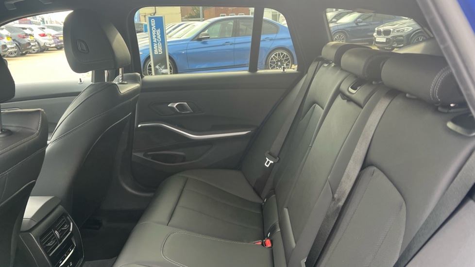 Used BMW 3 Series 2025 for sale - 76079170: Photo 12