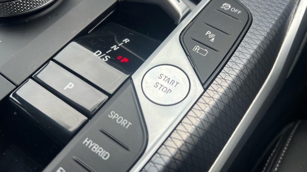 Used BMW 3 Series 2025 for sale - 76079170: Photo 38