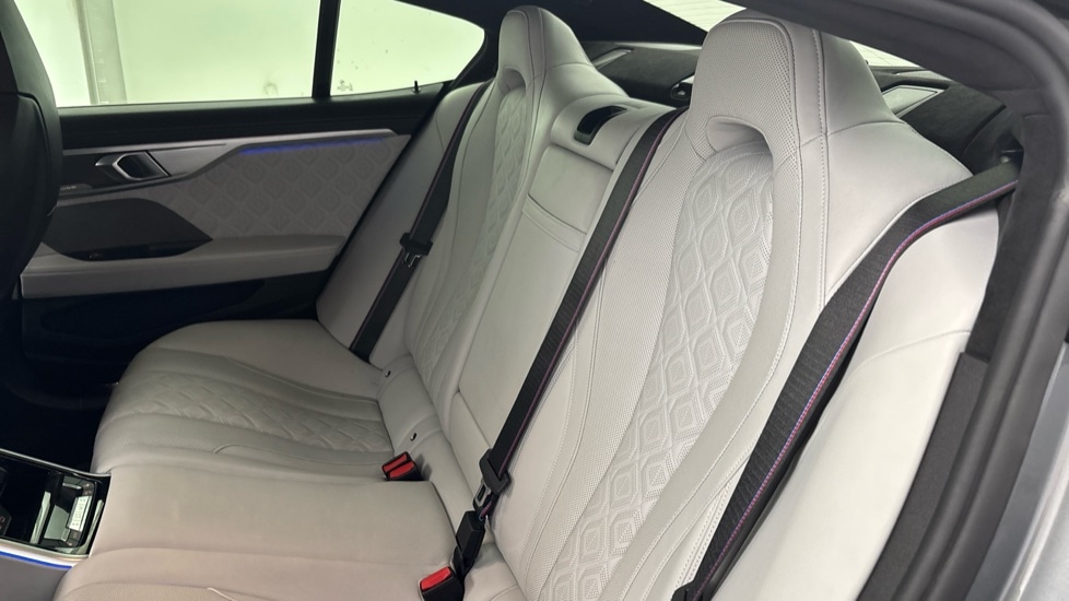 Used BMW M8 2024 for sale - 76609651: Photo 12