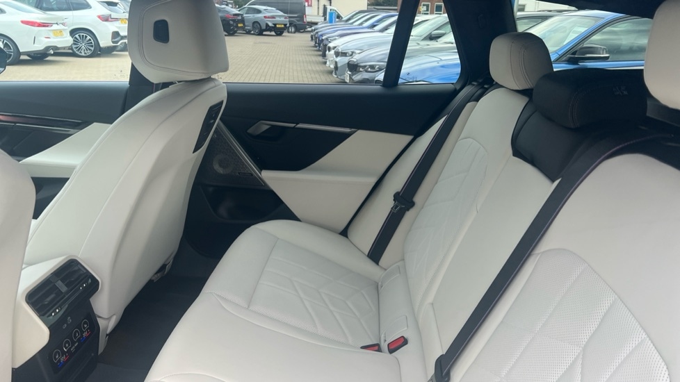 Used BMW i5 2025 for sale - 76441928: Photo 12