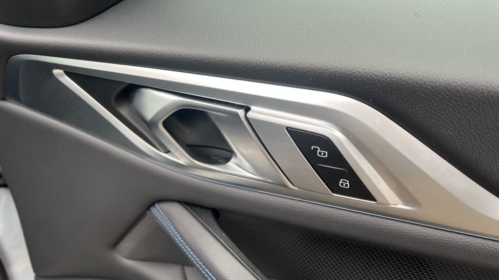 Used BMW i4 2025 for sale - 76466333: Photo 32