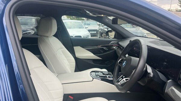 Used BMW i5 2025 for sale - 76244599: Photo 11