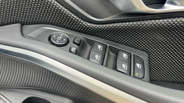 Used BMW 3 Series 2025 for sale - 76244441: Photo 30