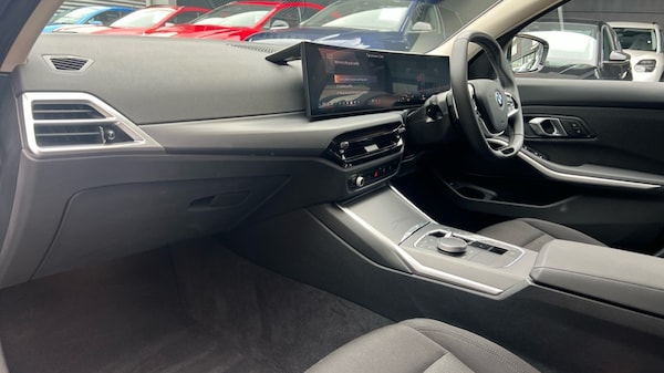Used BMW 3 Series 2025 for sale - 76244441: Photo 7