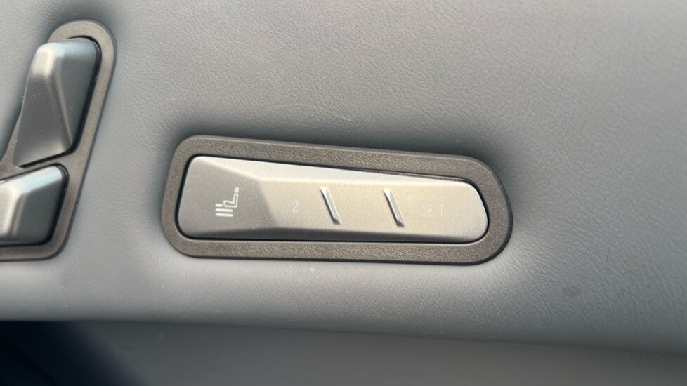 Used BMW iX 2025 for sale - 76966711: Photo 31