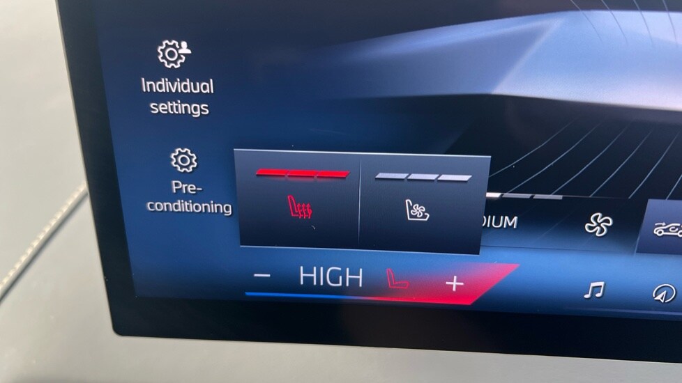 Used BMW iX 2025 for sale - 76966711: Photo 41