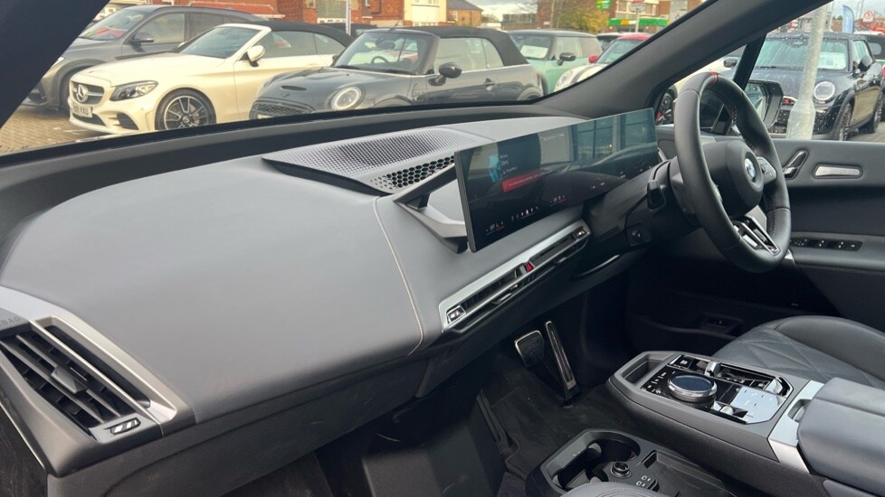 Used BMW iX 2025 for sale - 76966711: Photo 7