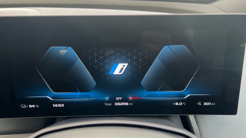 Used BMW iX 2025 for sale - 76966711: Photo 9