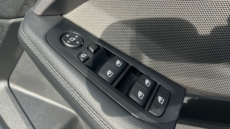 Used BMW 2 Series 2024 for sale - 76139989: Photo 30