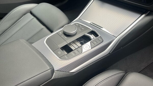 Used BMW 3 Series 2025 for sale - 76244435: Photo 10