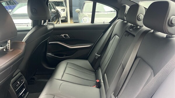 Used BMW 3 Series 2025 for sale - 76244435: Photo 12