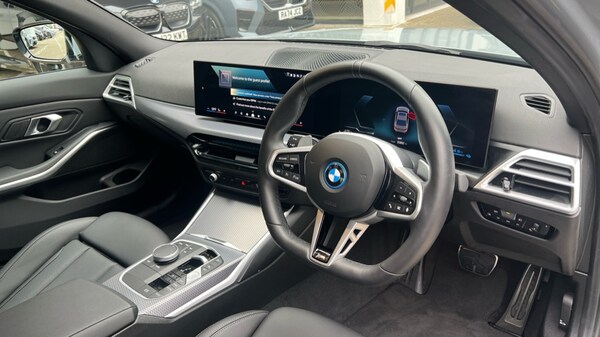 Used BMW 3 Series 2025 for sale - 76244435: Photo 6