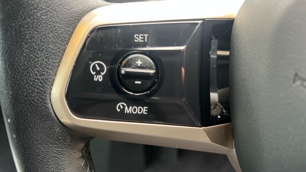 Used BMW iX 2022 for sale - 76372892: Photo 34