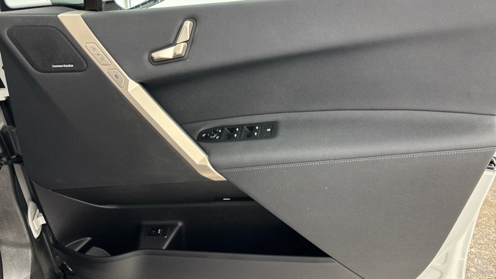 Used BMW iX 2022 for sale - 76372892: Photo 8