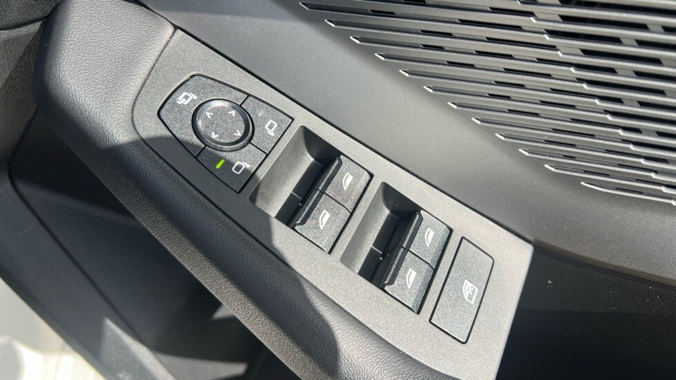 Used BMW 1 Series 2025 for sale - 76404781: Photo 30