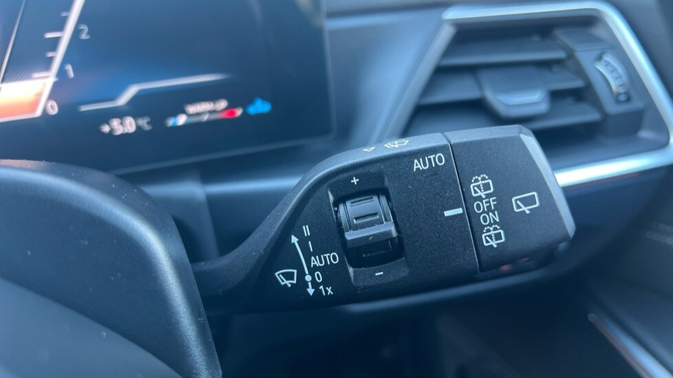 Used BMW 3 Series 2023 for sale - 76635704: Photo 35