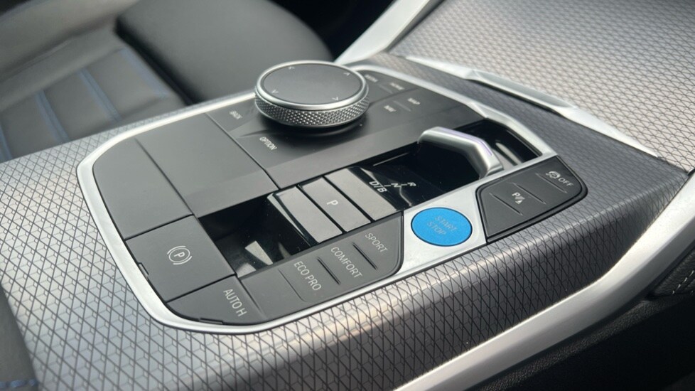 Used BMW i4 2025 for sale - 76244429: Photo 19